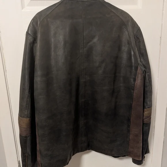Danier Black and Brown Lightweight Leather Jacket - Picture 2 of 10